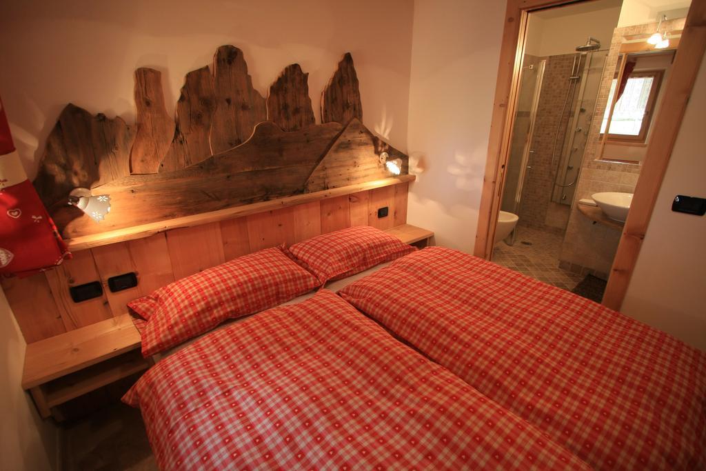 Chalet Pian Campitello di Fassa Zimmer foto