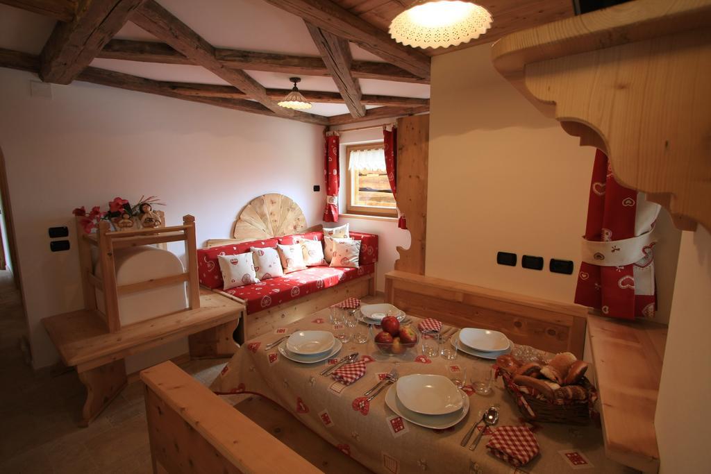 Chalet Pian Campitello di Fassa Zimmer foto